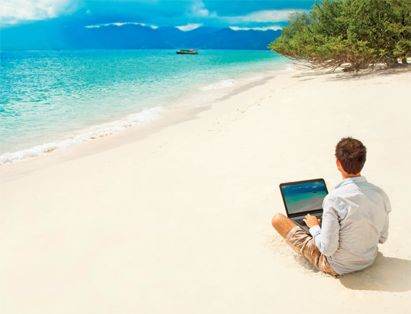 Beach_laptop
